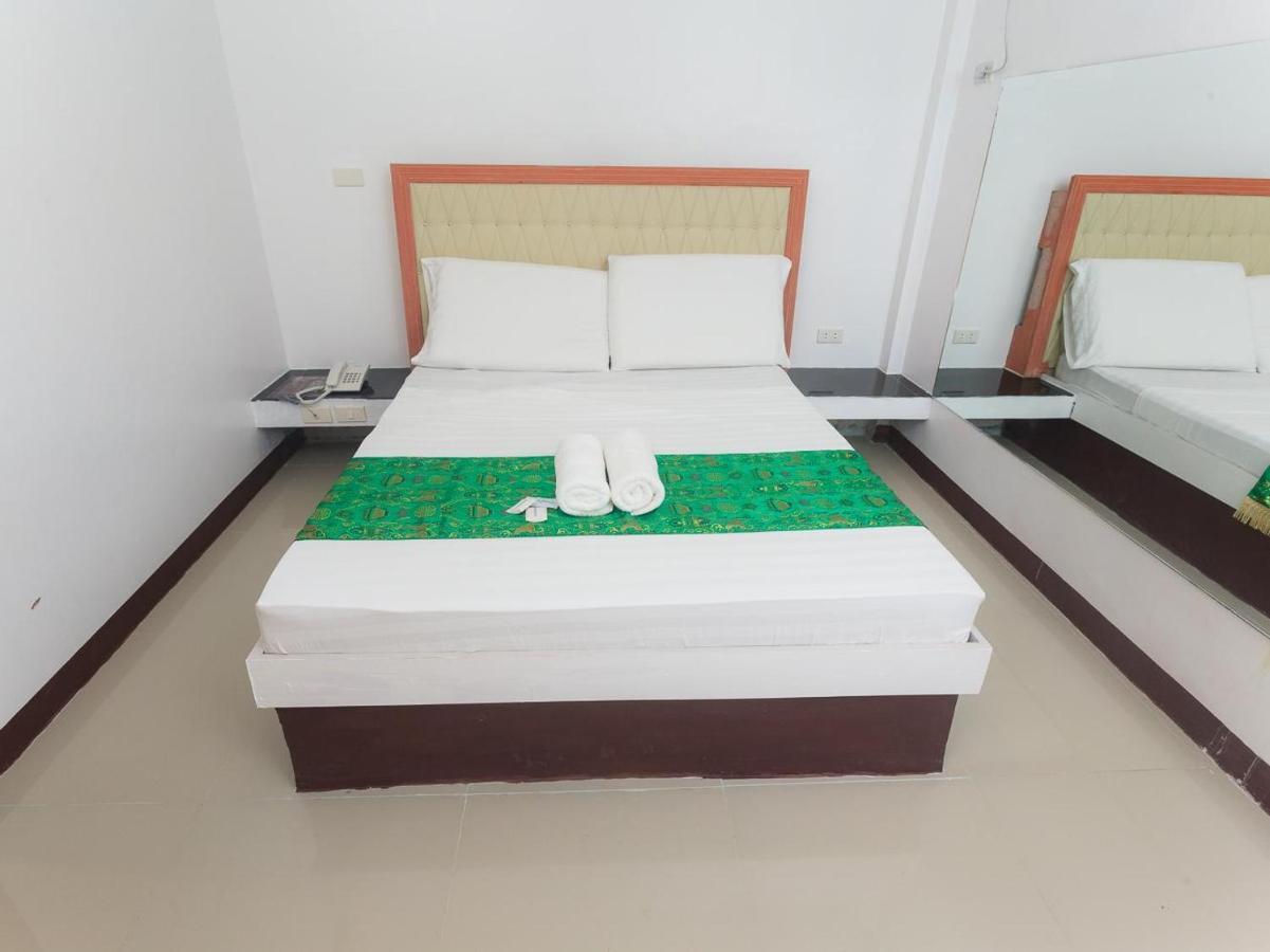 Jared Suites Upper Digos Bagian luar foto