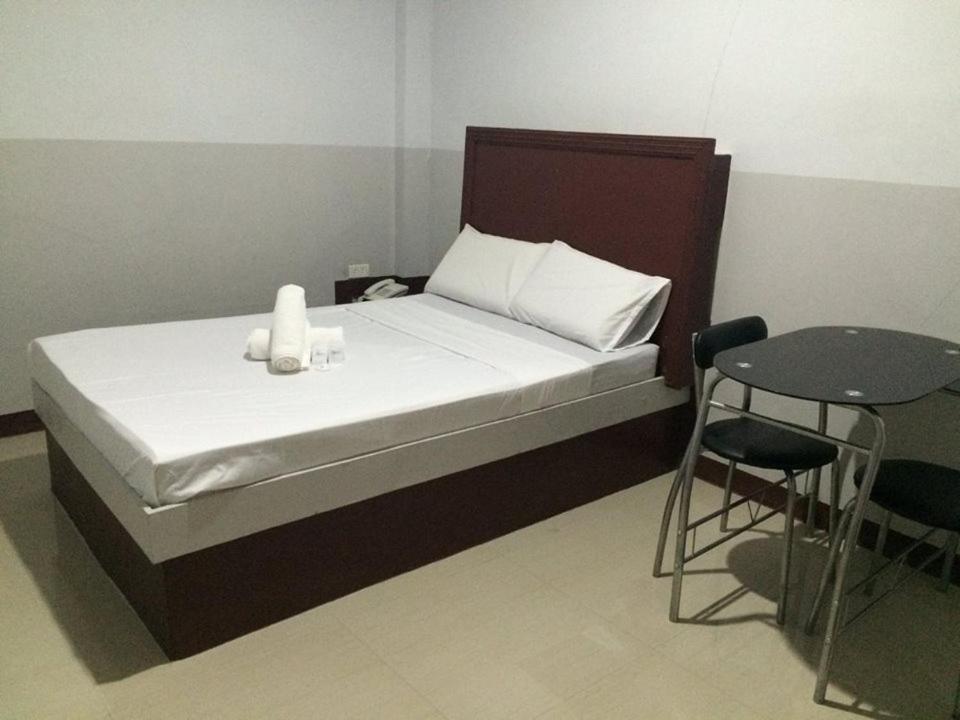 Jared Suites Upper Digos Bagian luar foto