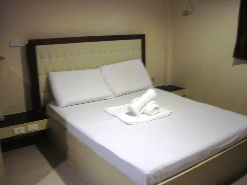 Jared Suites Upper Digos Bagian luar foto