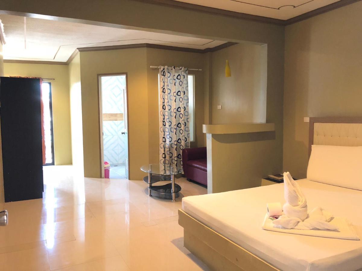 Jared Suites Upper Digos Bagian luar foto
